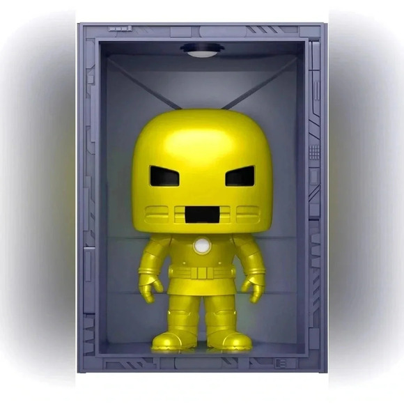 Marvel - Iron Man Hall of Armor Model 1 Golden Armor -  Large Bobble Head Funko - Picture 2 of 13